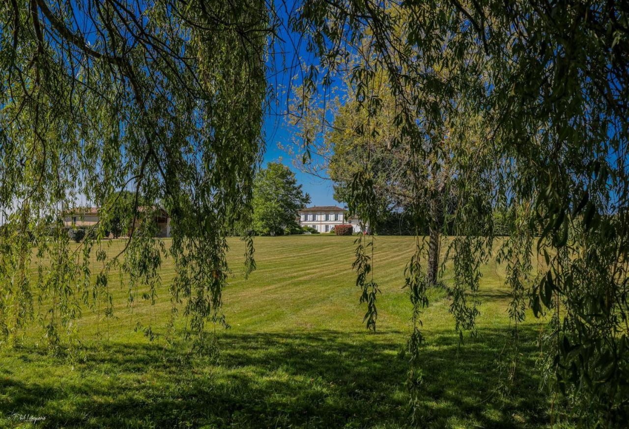 Отель Sejour A La Campagne -Domaine De Cezac Экстерьер фото